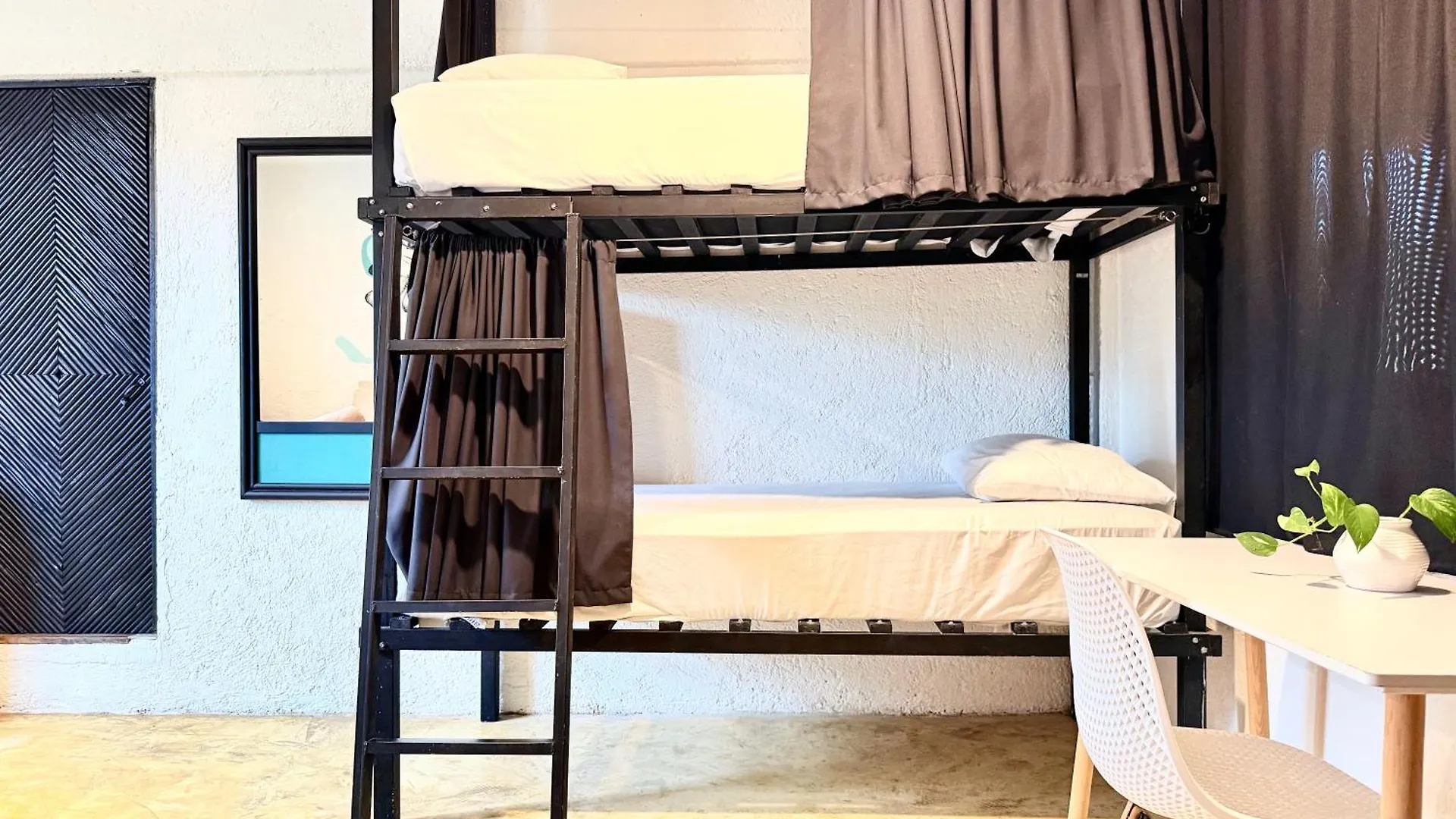 Hostel Oryx Τουλούμ