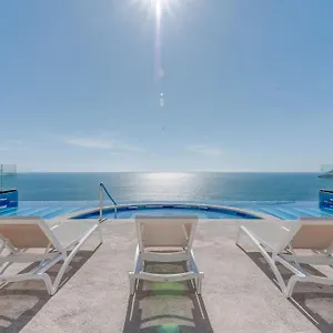 https://depto-pavoreal-hermosa-vista-al-mar-y-malecon.mazatlan-hotels.com